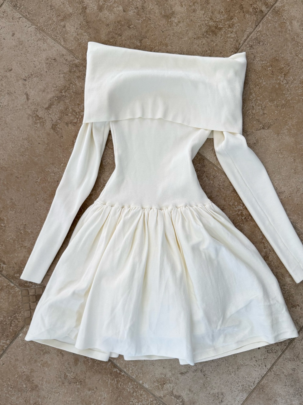 MESHKI Off-Shoulder Long Sleeve Cream Dress